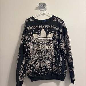 Adidas Originals Womens RARE Pavao Sweatshirt Dark Grey Peacock Design XS USED